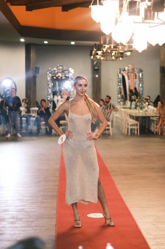 GÜZELLİK TACINI KİM TAKACAK?