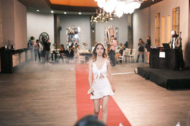 GÜZELLİK TACINI KİM TAKACAK?