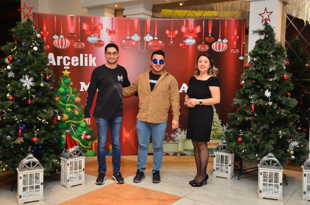 ARÇELİK ÇALIŞANLARININ KUTLAMASI- FOTO GALERİ