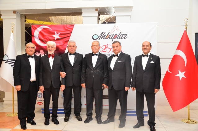 TANGO GÖSTERİLİ CUMHURİYET BALOSU