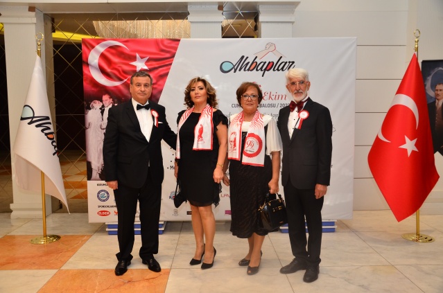 TANGO GÖSTERİLİ CUMHURİYET BALOSU