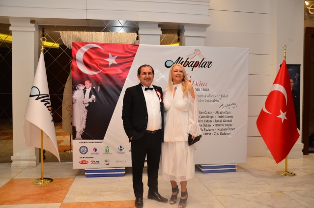 TANGO GÖSTERİLİ CUMHURİYET BALOSU