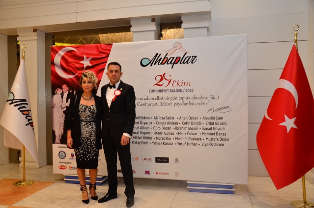 TANGO GÖSTERİLİ CUMHURİYET BALOSU