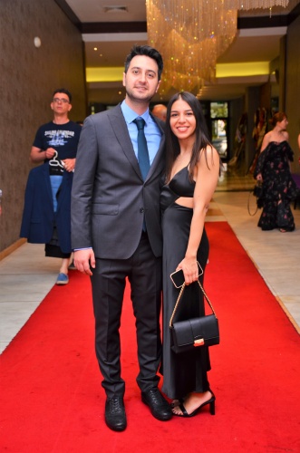 TOMRİS ÇİFTİNİN AŞK DÜĞÜNÜ