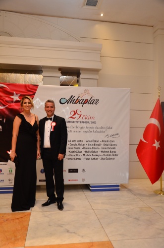 TANGO GÖSTERİLİ CUMHURİYET BALOSU