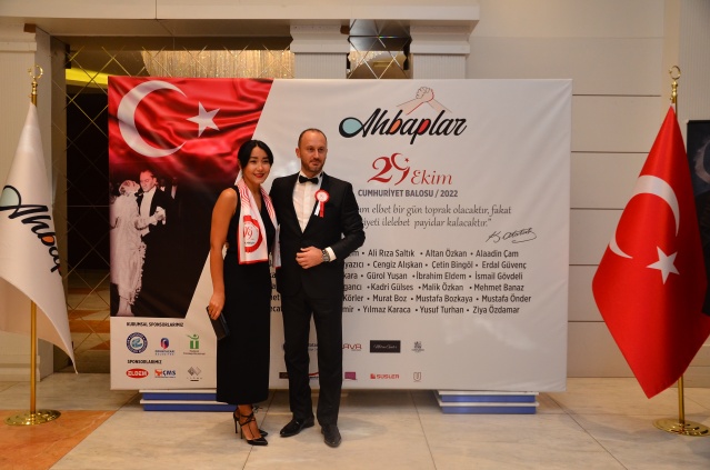 TANGO GÖSTERİLİ CUMHURİYET BALOSU