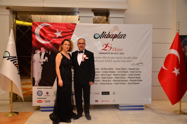 TANGO GÖSTERİLİ CUMHURİYET BALOSU