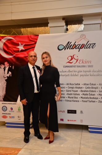 TANGO GÖSTERİLİ CUMHURİYET BALOSU