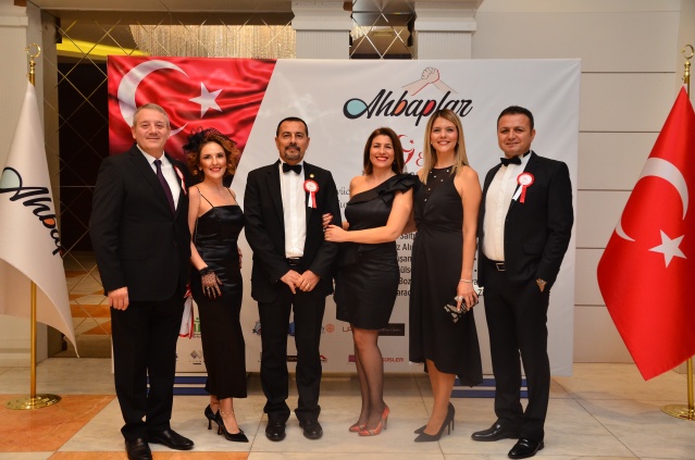 TANGO GÖSTERİLİ CUMHURİYET BALOSU