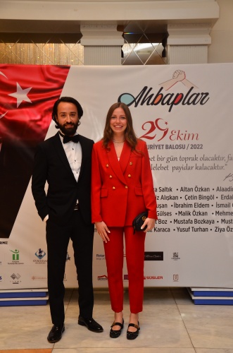 TANGO GÖSTERİLİ CUMHURİYET BALOSU