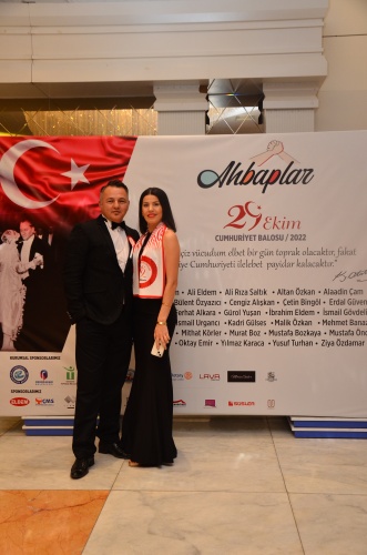 TANGO GÖSTERİLİ CUMHURİYET BALOSU