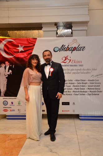 TANGO GÖSTERİLİ CUMHURİYET BALOSU