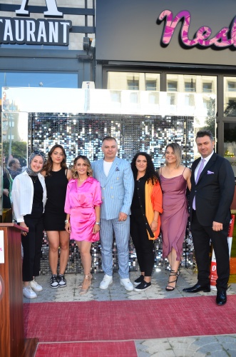 GÜZELLİK MERKEZİNDE MUHTEŞEM AÇILIŞ