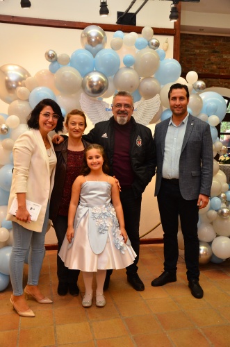 'DÜŞLERİMDEKİ MELEKLERİN RENKLERİ'