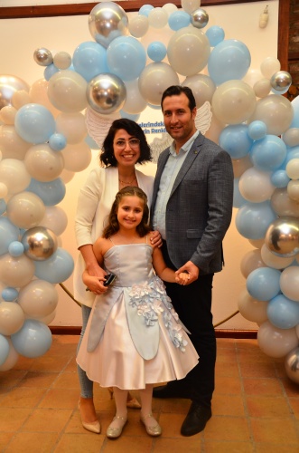 'DÜŞLERİMDEKİ MELEKLERİN RENKLERİ'