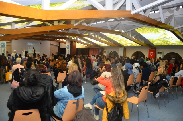 ÜRETİCİ VE GİRİŞİMCİ KADINLAR BİR ARAYA GELDİ