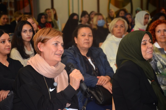 ÜRETİCİ VE GİRİŞİMCİ KADINLAR BİR ARAYA GELDİ