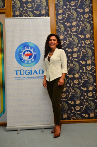 ÜRETİCİ VE GİRİŞİMCİ KADINLAR BİR ARAYA GELDİ