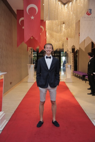 ATAYURT’TAN MEZUNİYET BALOSU