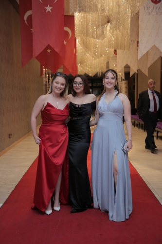 ATAYURT’TAN MEZUNİYET BALOSU