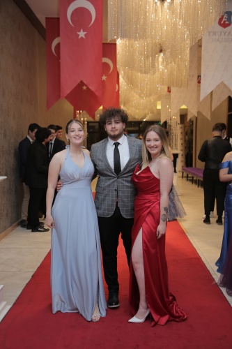 ATAYURT’TAN MEZUNİYET BALOSU