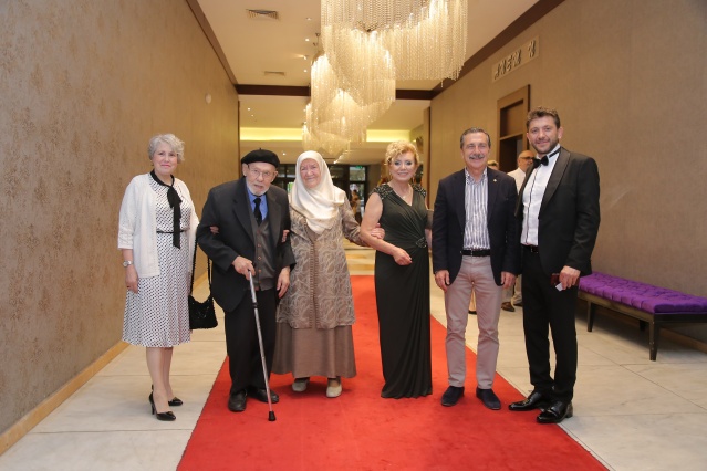 TOMRİS ÇİFTİNİN AŞK DÜĞÜNÜ