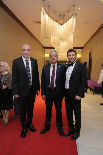 TOMRİS ÇİFTİNİN AŞK DÜĞÜNÜ