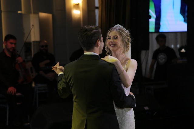 TOMRİS ÇİFTİNİN AŞK DÜĞÜNÜ