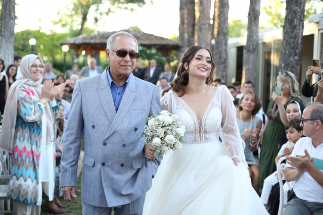 HAYALLERİ SÜSLEYEN MUHTEŞEM DÜĞÜN