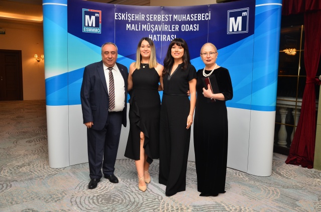 GELENEKSEL GECEDEN FOTOĞRAFLAR