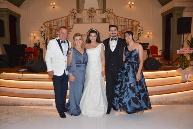 UNUTULMAZ GECE,  UNUTULMAZ AN