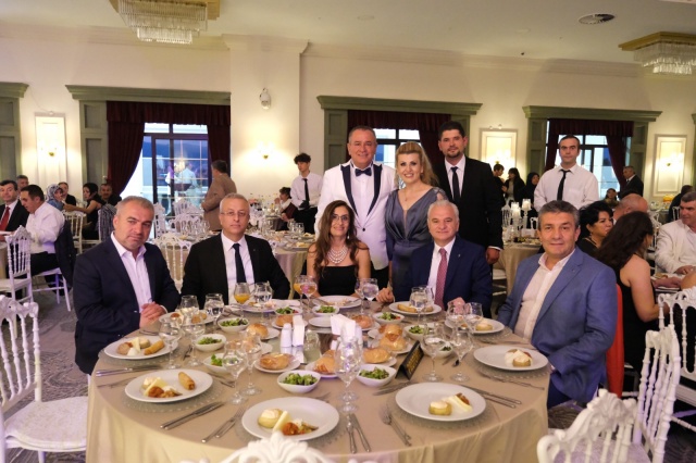 UNUTULMAZ GECE,  UNUTULMAZ AN