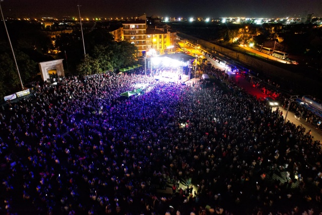 KIRAÇ, ESKİŞEHİR’DE BÜYÜK COŞKU YARATTI