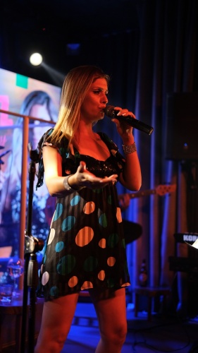 ESKİŞEHİRLİLERİN NEŞESİNE NEŞE KATIYOR