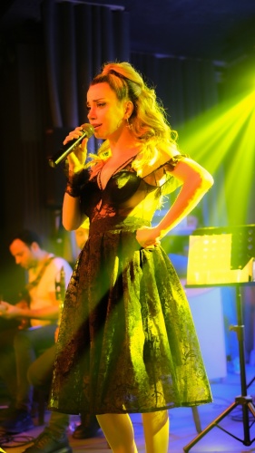 ESKİŞEHİRLİLERİN NEŞESİNE NEŞE KATIYOR