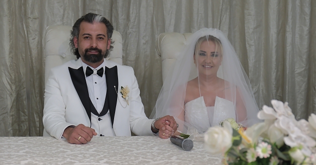 ESKİŞEHİR'DE SANATLA TAÇLANAN BİR NİKAH KUTLAMASI: NURCAN ÖZKIRIM VE İBRAHİM KAMSIZ DÜNYAEVİNE GİRDİ