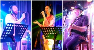 SAHNESİ İLE TOZU DUMANA KATIYOR.