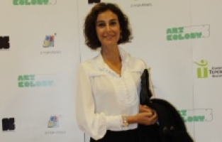 Zarafetiyle büyüledi