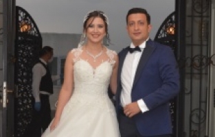 Avukat çiftin en mutlu günü