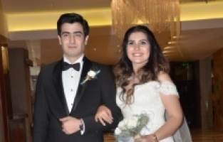 Genç çiftin görkemli düğünü