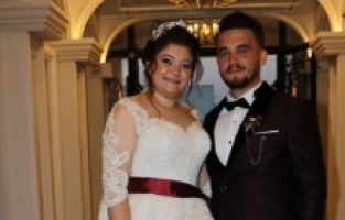 Genç çiftin renkli düğünü