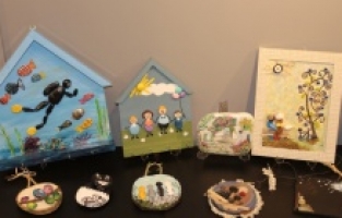 Renkler taşların üzerinde buluştu