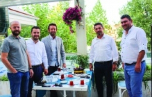 Teras Balık'ta doğum günü kutlaması