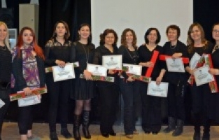 Dayanışmanın en güzel hali:  “Yaşayan Kadınlar” grubu