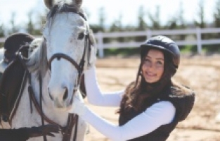 Eda Özbiçen Köse “Sanat beni özgürleştiriyor”