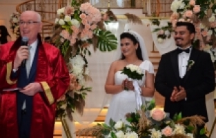 UNUTULMAZ GECE,  UNUTULMAZ AN