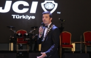 JCI DERNEĞİ LİDERLİK ZİRVESİNE EV SAHİPLİĞİ YAPTI