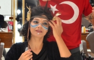 AMAZON KADINLARIN HAZIRLIKLARI