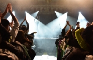 EĞLENCENİN ATEŞİ ESKİŞEHİR'DE YANIYOR